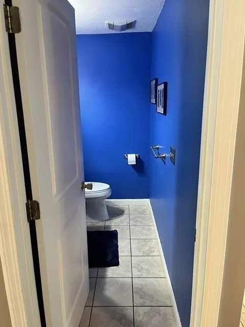 48 Heath St, Worcester, MA 01610 photo 6