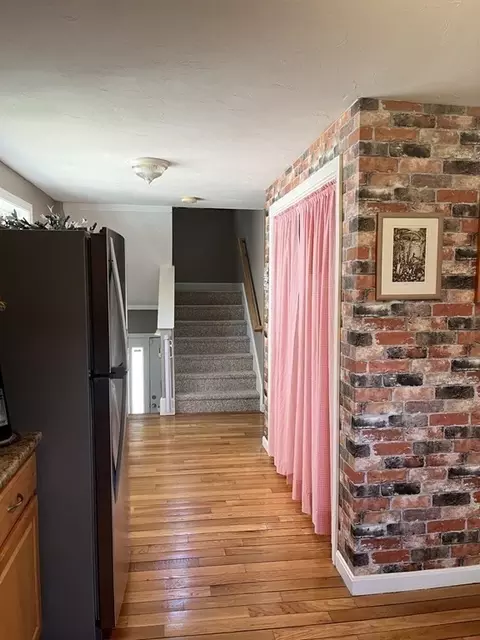 48 Heath St, Worcester, MA 01610 photo 11