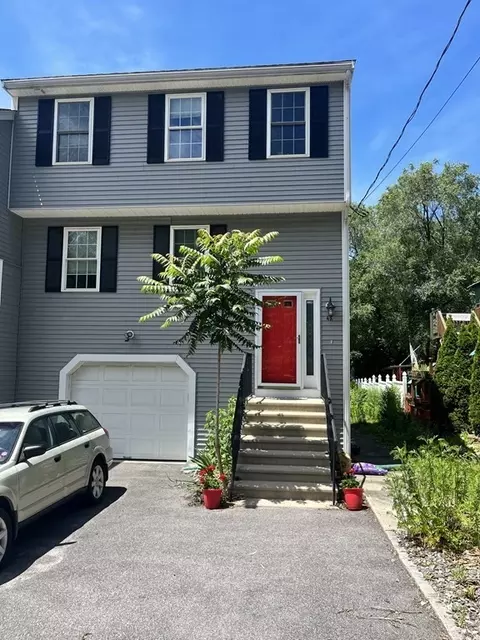48 Heath St, Worcester, MA 01610 photo 1