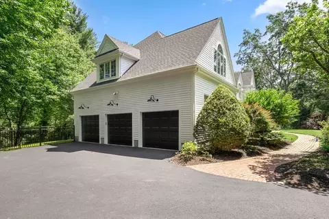 381 South St, Needham, MA 02492 photo 39