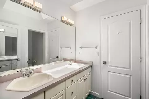 381 South St, Needham, MA 02492 photo 29