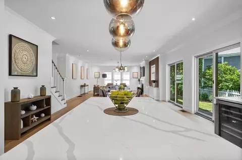 447 Massachusetts # -A, Lexington, MA 02420