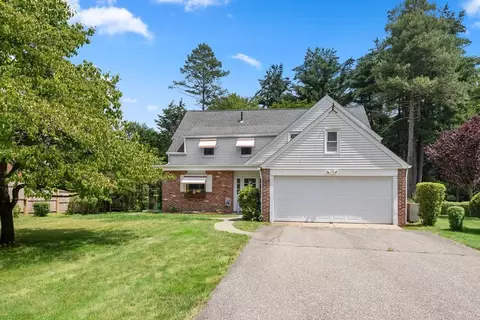 1363 Plumtree Rd, Springfield, MA 01119