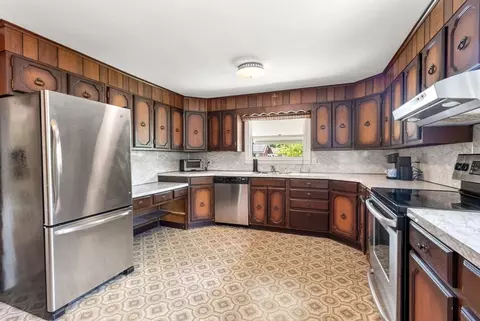 1363 Plumtree Rd, Springfield, MA 01119 photo 13