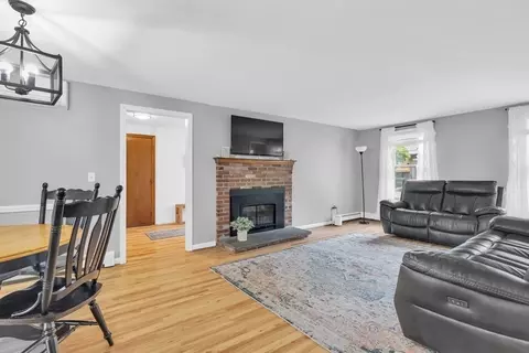 20 Hitching Post Dr, Walpole, MA 02081 photo 10