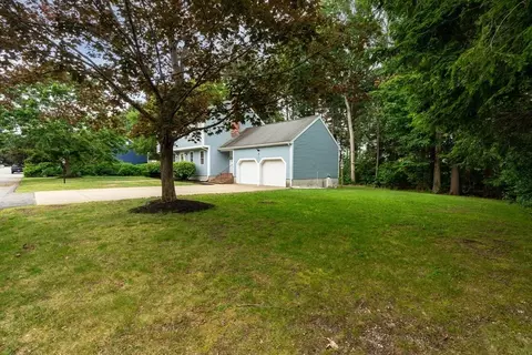 20 Hitching Post Dr, Walpole, MA 02081 photo 27