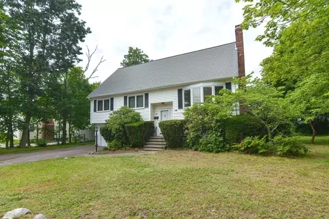 66 E Division St, Braintree, MA 02184