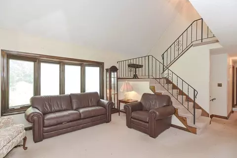 66 E Division St, Braintree, MA 02184 photo 4