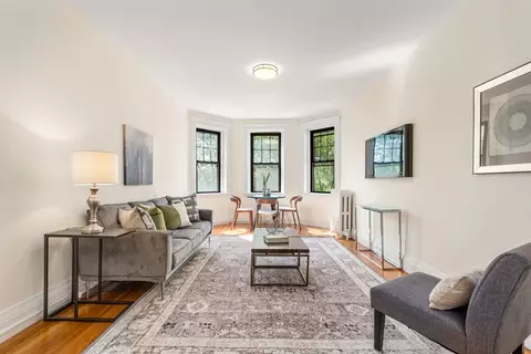 384 Riverway #5, Boston, MA 02115