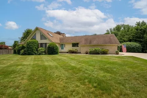 260 Jeffrey Ln, West Springfield, MA 01089