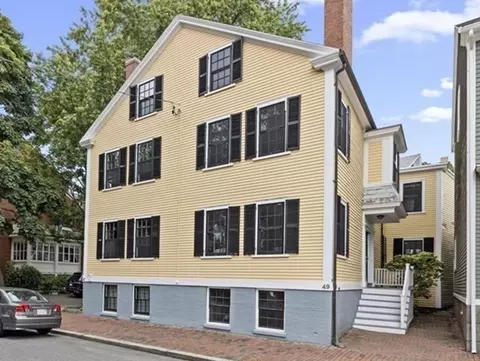 49 Washington Sq #49, Salem, MA 01970