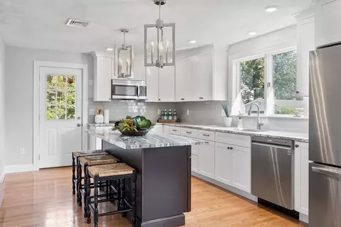 345 Essex St, Swampscott, MA 01907