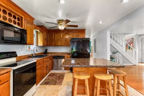37 Wendover Rd, Worcester, MA 01606 photo 11