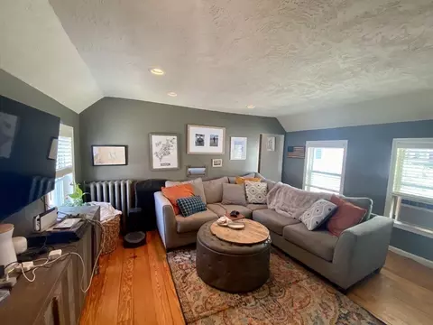 12 Baldwin Pl, Boston, MA 02135 photo 2