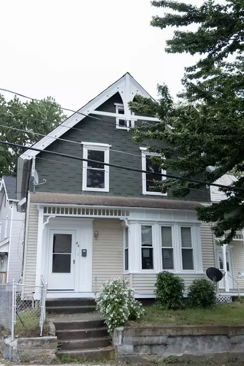 45 Clinton St, Fitchburg, MA 01420