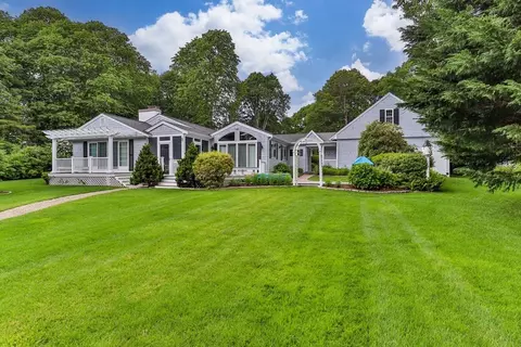 16 Long Pond Cir, Barnstable, MA 02632 photo 8