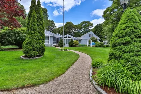 16 Long Pond Cir, Barnstable, MA 02632 photo 7