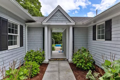 16 Long Pond Cir, Barnstable, MA 02632 photo 6