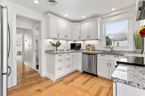 2 Park St #4, Danvers, MA 01923 photo 6