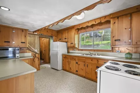 19 W Sutton Rd, Sutton, MA 01590 photo 8