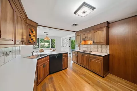 32 Doris Rd, Braintree, MA 02184 photo 8
