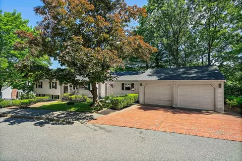 32 Doris Rd, Braintree, MA 02184 photo 3