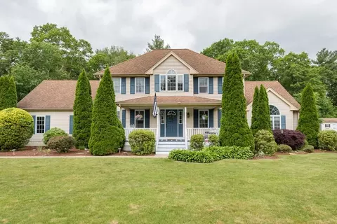 10 Griffin Way, Wareham, MA 02576