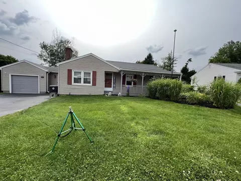 51 Valley View Dr, Cumberland, RI 02864