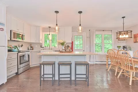 12 Marks Way, Sutton, MA 01590 photo 7