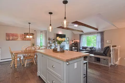 12 Marks Way, Sutton, MA 01590 photo 10