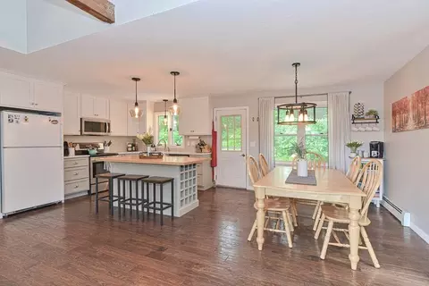 12 Marks Way, Sutton, MA 01590 photo 6