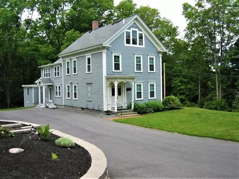 33 Maple St, Sterling, MA 01564 photo 2