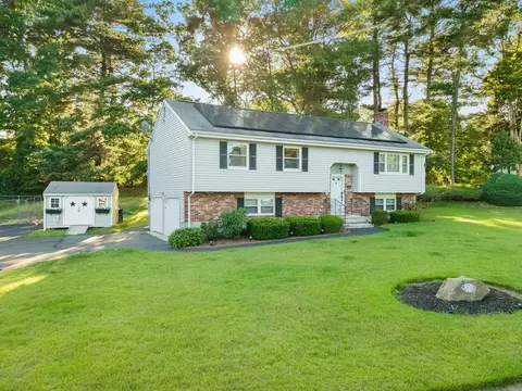 190 Charles Cr, Stoughton, MA 02072