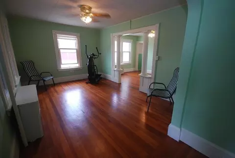 335 Grattan St, Chicopee, MA 01020 photo 8