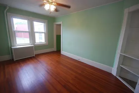 335 Grattan St, Chicopee, MA 01020 photo 6
