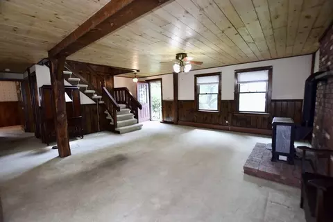 579 S St E, Raynham, MA 02767 photo 11