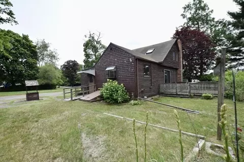 579 S St E, Raynham, MA 02767 photo 28