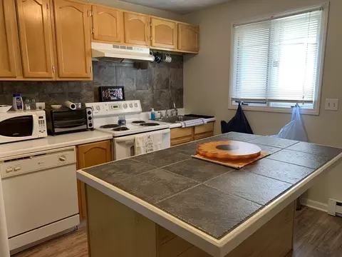 201 Pearce St #3E, Fall River, MA 02720 photo 5