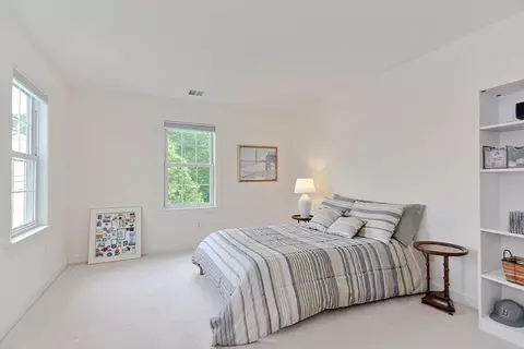 112 Jarvis Cir, Needham, MA 02492 photo 28