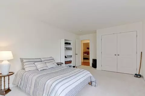 112 Jarvis Cir, Needham, MA 02492 photo 29