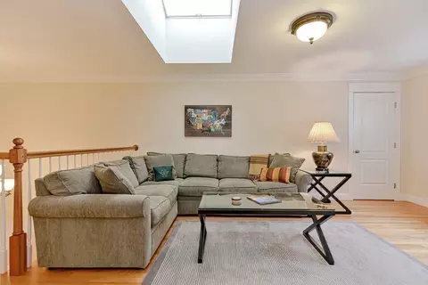112 Jarvis Cir, Needham, MA 02492 photo 19