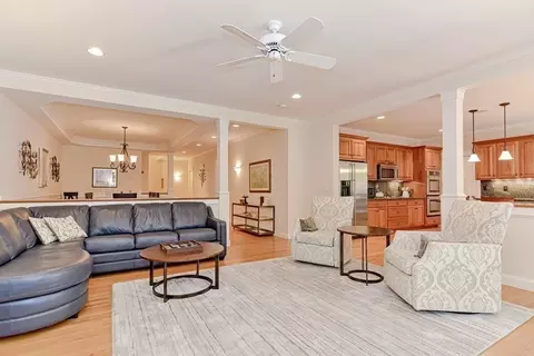 112 Jarvis Cir, Needham, MA 02492 photo 7