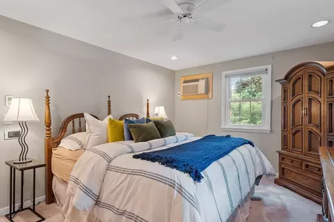 99 Moore Ave, Worcester, MA 01602 photo 12