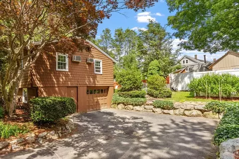 99 Moore Ave, Worcester, MA 01602 photo 3