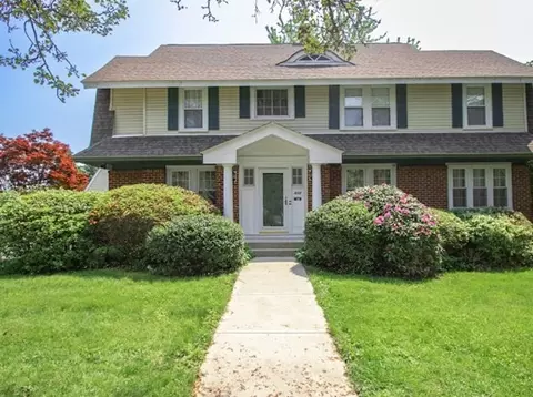 512 Elm St, West Springfield, MA 01089