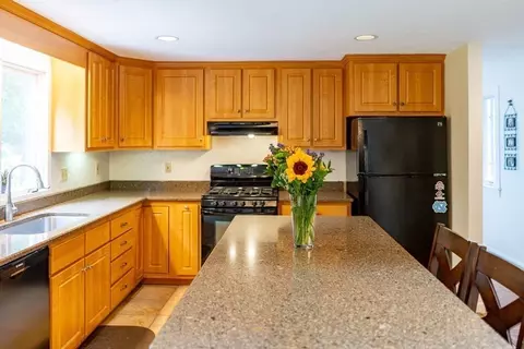 38 Cedar Rd, Marshfield, MA 02050 photo 3