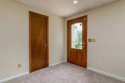 73 Sawmill Rd, Springfield, MA 01118 photo 5
