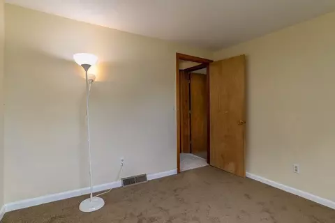 73 Sawmill Rd, Springfield, MA 01118 photo 11
