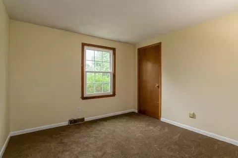 73 Sawmill Rd, Springfield, MA 01118 photo 12