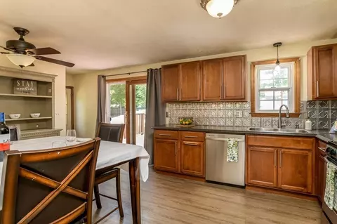 73 Sawmill Rd, Springfield, MA 01118 photo 6
